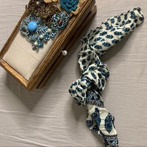 4 for $30 🌸 NWOT Patterned Accessory Bandana